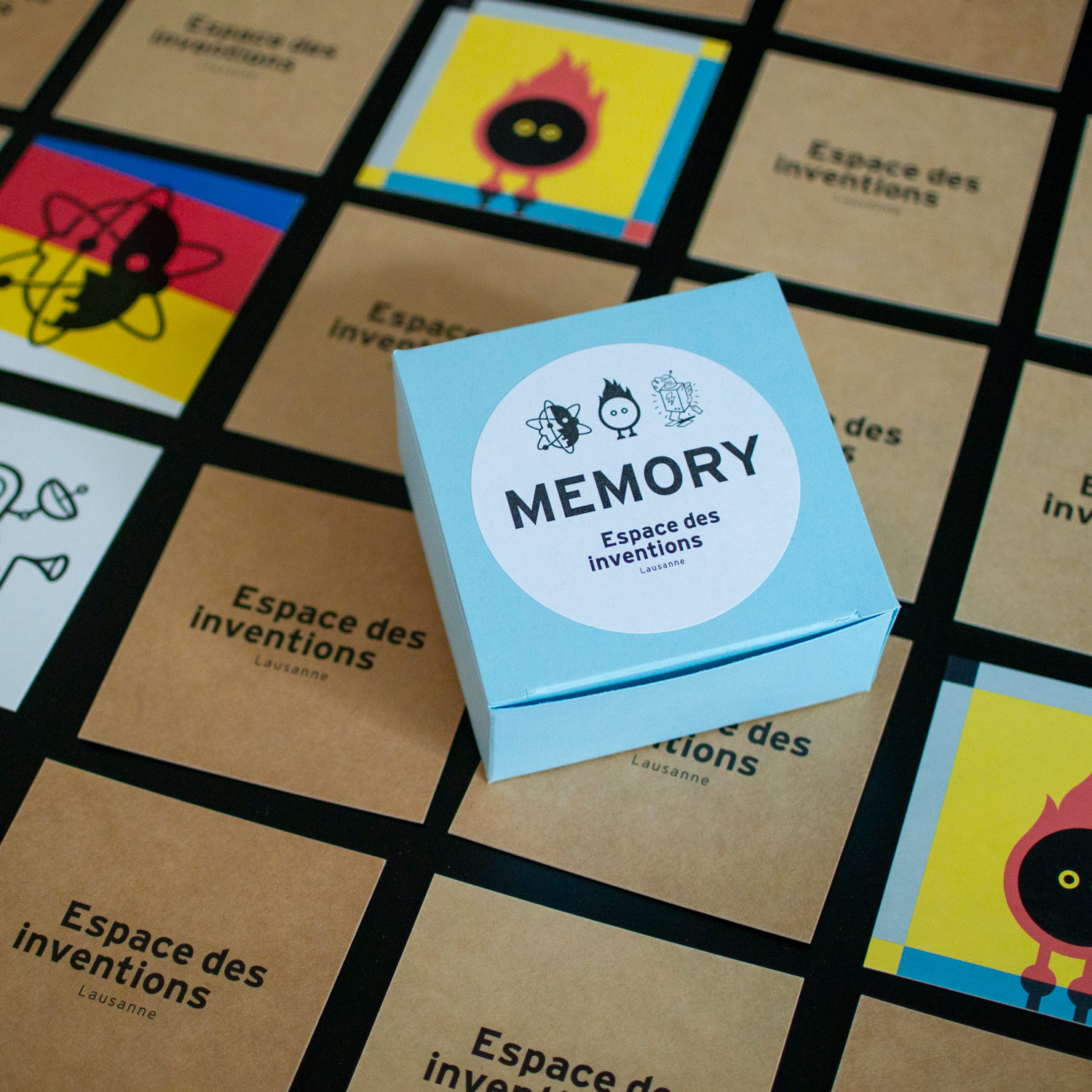 Cartes et boite de memory